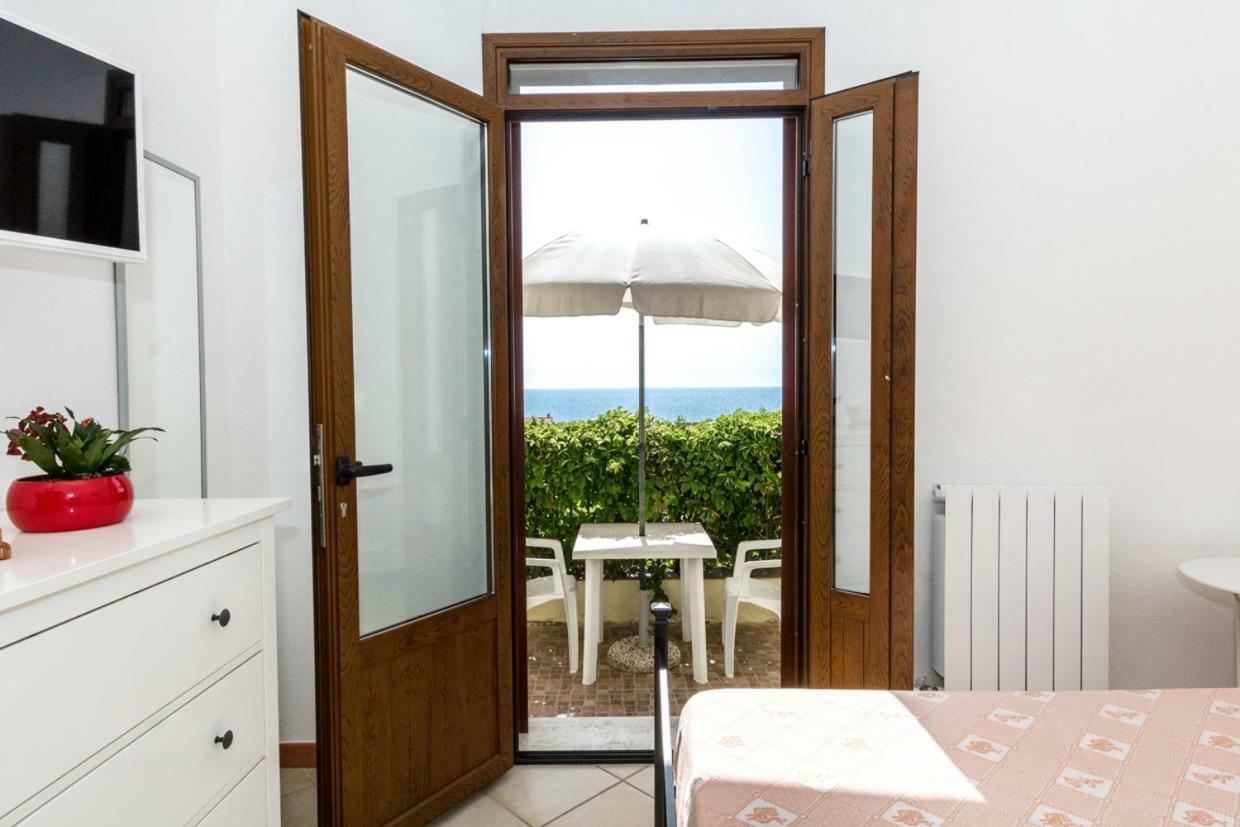 Mare Lughente Bed and Breakfast S'archittu Cuglieri Εξωτερικό φωτογραφία