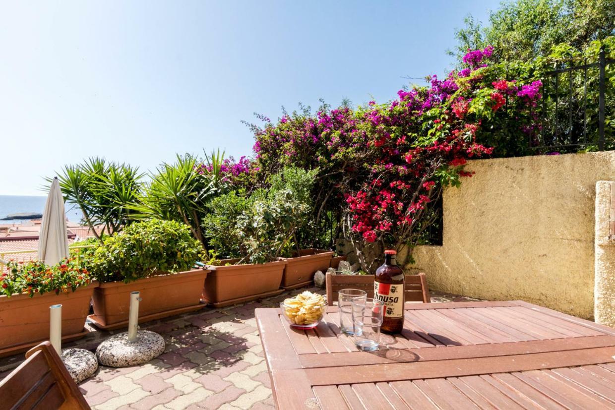 Mare Lughente Bed and Breakfast S'archittu Cuglieri Εξωτερικό φωτογραφία
