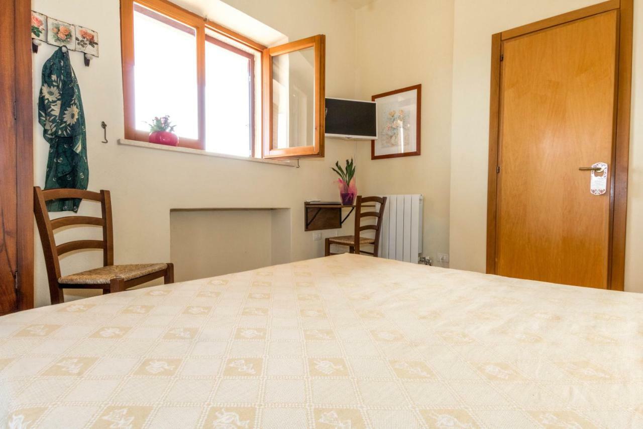 Mare Lughente Bed and Breakfast S'archittu Cuglieri Εξωτερικό φωτογραφία